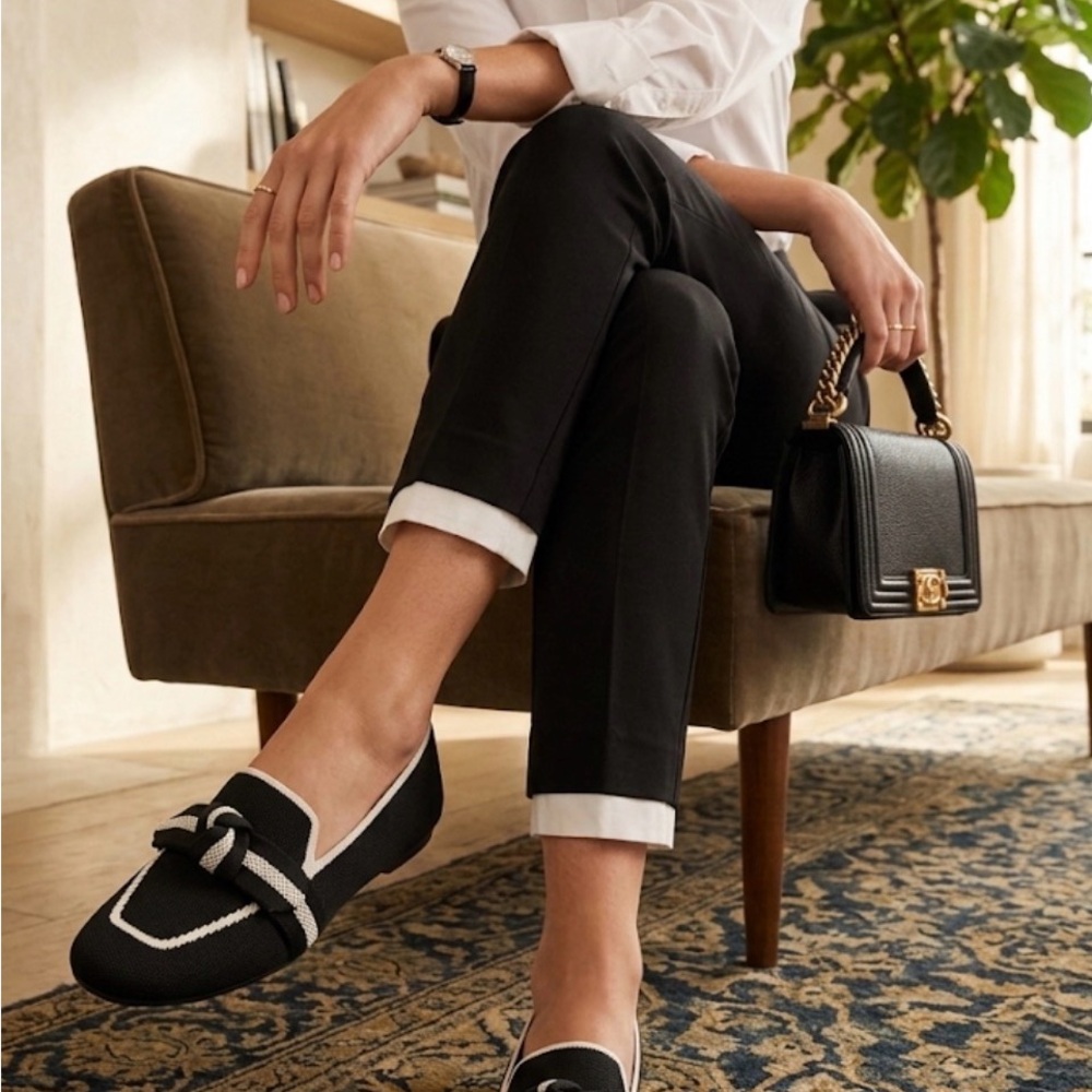 Anne Klein Knit Loafers Size 9 Black & White Bow Flexible Comfort Flats